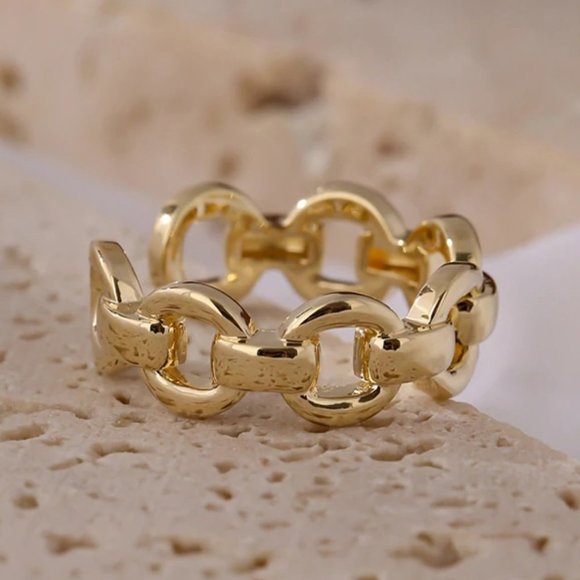 Jewelry - NEW 18K Gold Plated Link Chain Adjustable Ring 0